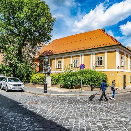 Academy Pension Budapest Eksteriør billede